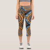 blue and gold fractal swirl capri leggings (Vorderseite)