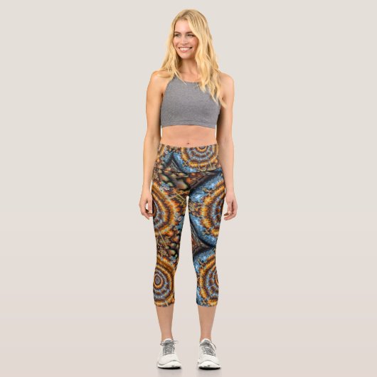 blue and gold fractal swirl capri leggings (Vorderseite)
