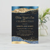 Blue and Gold Glitzer Glam Tränen Neujahr Einladung (Stehend Vorderseite)