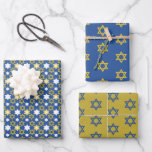 Blue and Gold Star von David Geschenkpapier Set<br><div class="desc">Ein hübsches Set aus blau und goldfarbenem Papier. Dieses Design zeichnet sich durch einen goldenen und blauen Stern von David Design aus. Kaufen Sie noch heute Ihre! Kunstwerk erstellt von: AMBillustrations http://www.etsy.com/shop/AMBillustrations/</div>