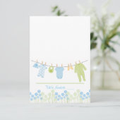 Blue and Green Clothesline Baby Shower Escortkarte Einladung (Stehend Vorderseite)