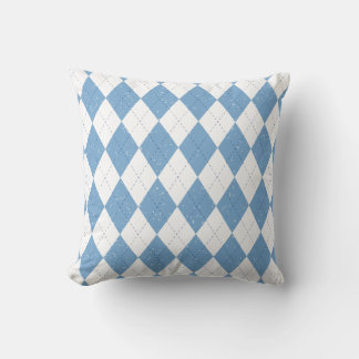Blue and White Argyle Diamond Pattern Kissen