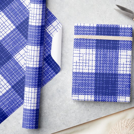 Blue and White Bold Checkered Plaid Design  Geschenkpapier