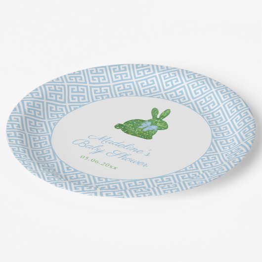 Blue and White Boxwood Bunny Boy Baby Dusche Party Pappteller (Schrägansicht)