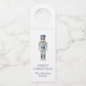 Blue and White Chinoiserie Christmas Nutcracker Flaschenanhänger (Vorderseite)