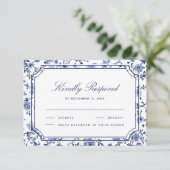 Blue and White Chinoiserie Wedding RSVP Karte (Stehend Vorderseite)