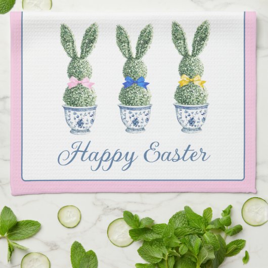 Blue and White Chinoiserie With Rabbit Topiaries Geschirrtuch (Gefaltet)