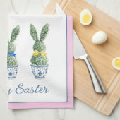 Blue and White Chinoiserie With Rabbit Topiaries Geschirrtuch (Viertel Falte)