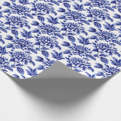 Blue and White Dahlia Blume Toile de Jouy Geschenkpapier (Ecke)