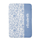 Blue and White Floral Custom Name Botanical Modern Badematte (Vorderseite Vertikal)