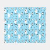 Blue and White Fun Seagulls Gemustert Beach House Fleecedecke (Vorderseite (Horizontal))