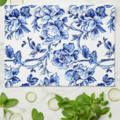 Blue and White Magnolias Toile de Jouy Geschirrtuch (Gefaltet)