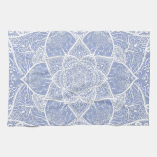 Blue and White Mandala - Loergano in Blueberry Geschirrtuch