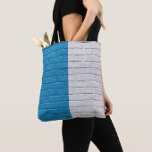 Blue and white painted wall tasche (Von Nahem)