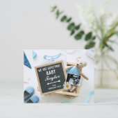 Blue Baby Boy Bear Schwangerschaft Ankündigung Postkarte (Stehend Vorderseite)