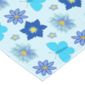 Blue Baby Boy Schmetterlinge und Blume Gemustert Tischdecke (Schrägansicht)