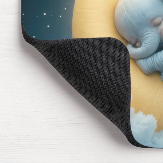Blue Baby Elephant auf Crescent Moon Mousepad (Ecke)