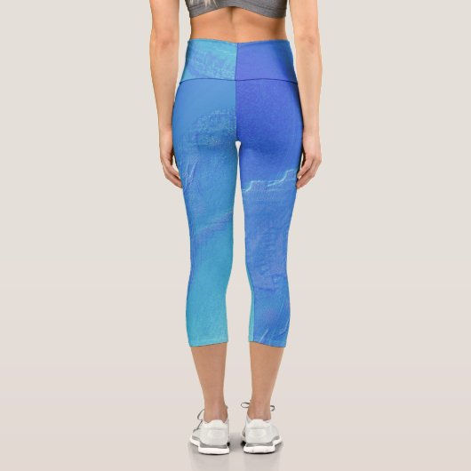 Blue Background Capri Leggings (Rückseite)