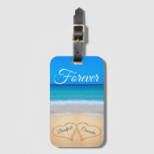 Blue Beach Hochzeitsherzen in Sand Forever Beach b Gepäckanhänger (Vorderseite Vertikal)