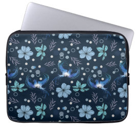 Blue Birds and Floral Harmony Seamless Pattern Laptopschutzhülle