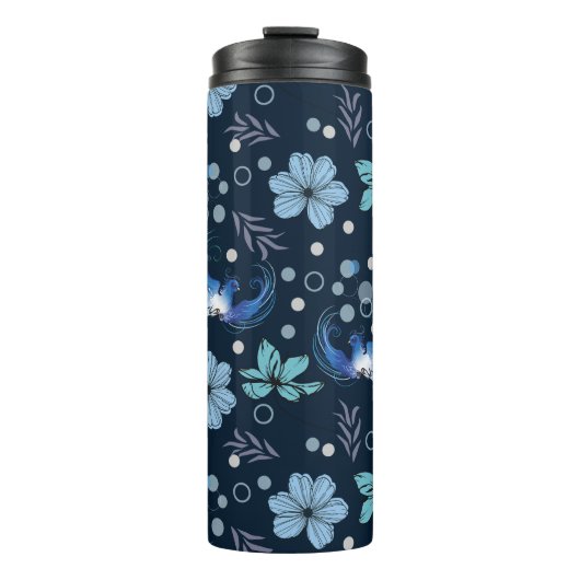 Blue Birds and Floral Harmony Seamless Pattern Thermosbecher (Vorderseite)