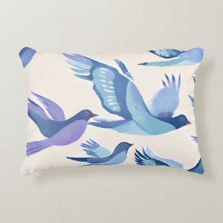 Blue Birds Flying | Modern Watercolor Dekokissen