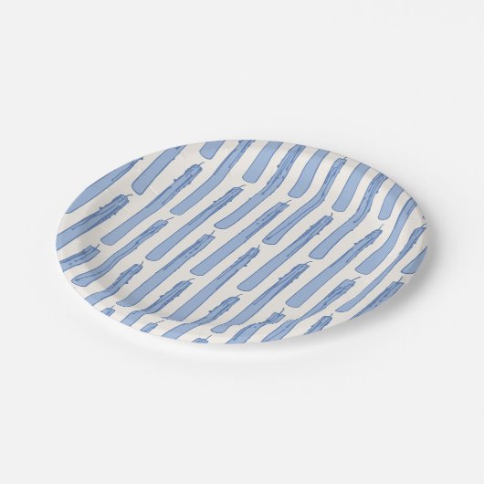 Blue Birthday Candlesticks Pappteller (Schrägansicht)