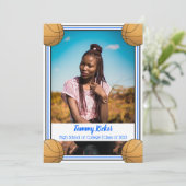 Blue & Black Basketball Abschluss Ankündigung (Stehend Vorderseite)