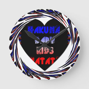 Blue Black Hakuna Matata Baby Kinder Design.pnng Runde Wanduhr