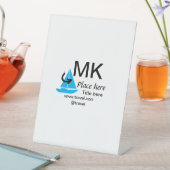 Blue boat Black Pfeil travel Agent blog Website Sockelschild (In Situ)