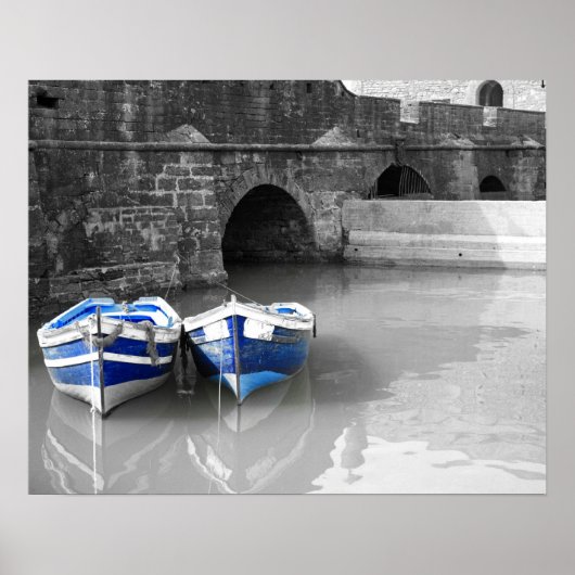Blue Boats B & W Hafen Poster (Vorne)