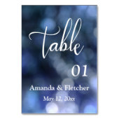 Blue Bokeh Light & Typografy Tischnummer Card (Rückseite)