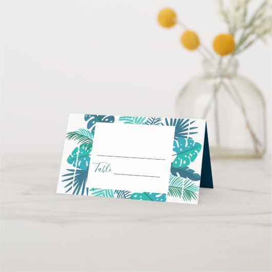 Blue Botanical Beach Palm Foliage Hochzeit Platzkarte (Vorderseite)