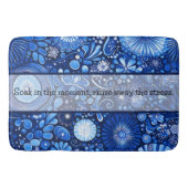 Blue Botanical Shibori Sprichwort Badematte (Vorderseite)