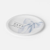 Blue Bow Baby Dusche gerundet Pappteller (Schrägansicht)