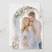 Blue Bow Baby in Bloom Floral Boy Arch Baby Dusche Einladung (Rückseite)