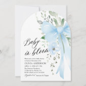 Blue Bow Baby in Bloom Floral Boy Arch Baby Dusche Einladung (Vorderseite)