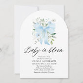 Blue Bow Baby in Bloom Floral Boy Baby Dusche Einladung (Vorderseite)