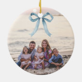 Blue Bow Coastal Weihnachtsfest Foto Keramik Ornament (Hinten)