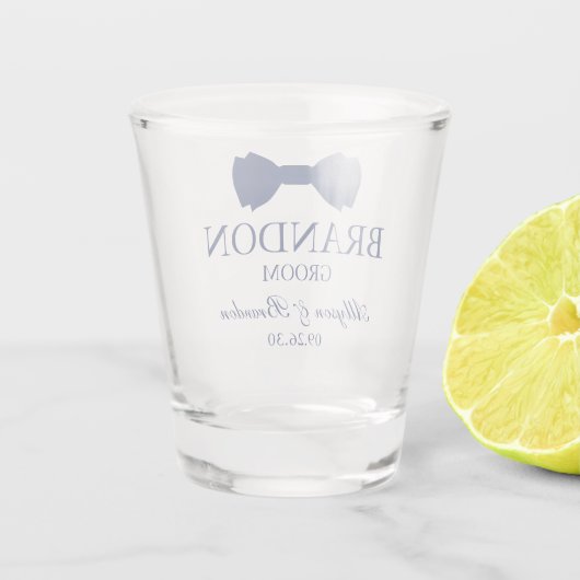 Blue Bow Krawatte Groom Schnapsglas (Rückseite)