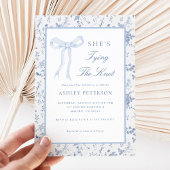 Blue Bow Toile Sie bindet das Brautparty des Knote Einladung