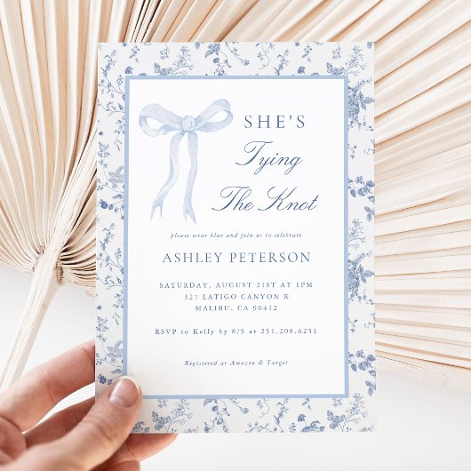Blue Bow Toile Sie bindet das Brautparty des Knote Einladung