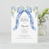 Blue Bow Watercolor Florals Bridal Shower Einladung (Stehend Vorderseite)
