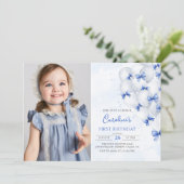 Blue Bows Balloons Geburtstag Foto Einladung (Stehend Vorderseite)