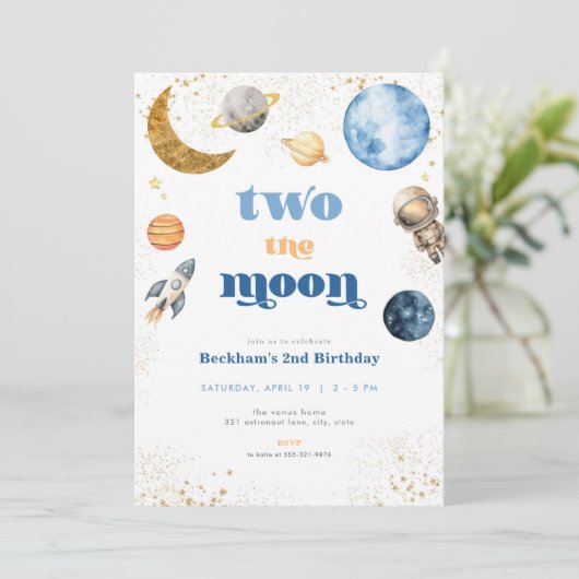 Blue Boy Two the Moon Birthday Einladung (Stehend Vorderseite)