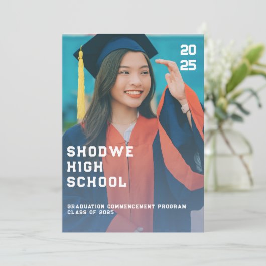 Blue Brilliant Ein modernes Abschluss-Programm Einladung (Stehend Vorderseite)