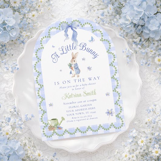 Blue Bunny Rabbit Gingham Baby Shower Einladung