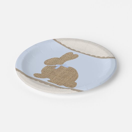 Blue & Burlap Rustic Bunny Oaster Baby Dusche Pappteller (Schrägansicht)