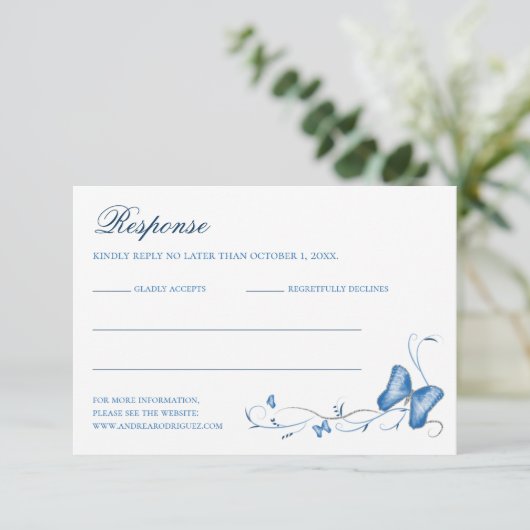 Blue Butterfells & Wirbel Quinceanera RSVP Card (Stehend Vorderseite)
