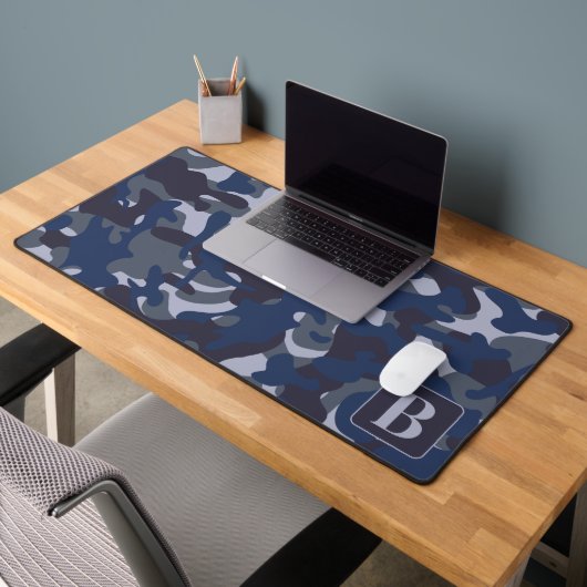 Blue Camouflage Personalisiert Monogram Navy Camou Schreibtischunterlage (Büro 2)